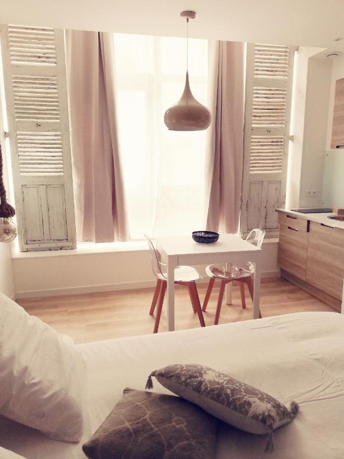 Suite 24 Appart'Hotel-3 Etoiles Le Creusot Esterno foto